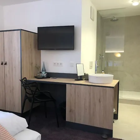 Hotel Weinhaus Fries Kattenes