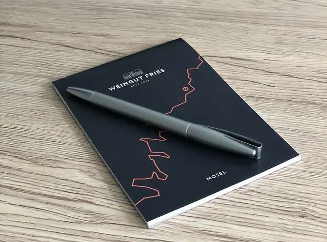 维尼霍斯费瑞思酒店 酒店 *